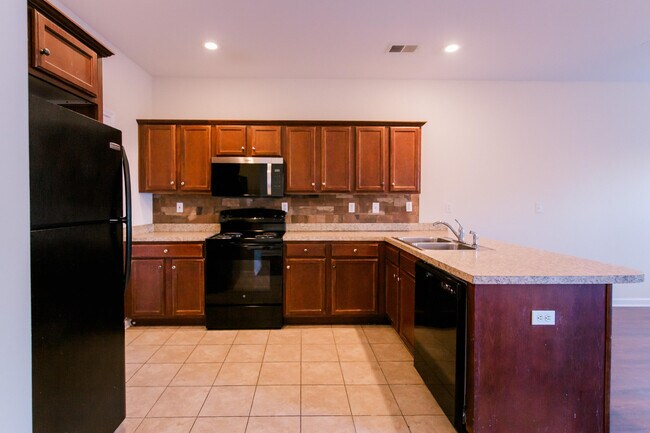 Building Photo - 3851 Dylan Pl