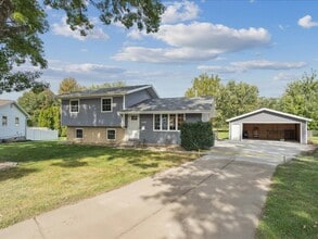 Building Photo - 1429 Columbus Dr