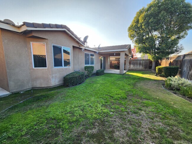 Building Photo - 11710 Walderi St