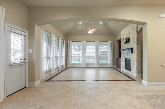 Building Photo - 32611 Waltham Crossing