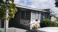 Building Photo - 1835 Fletcher St