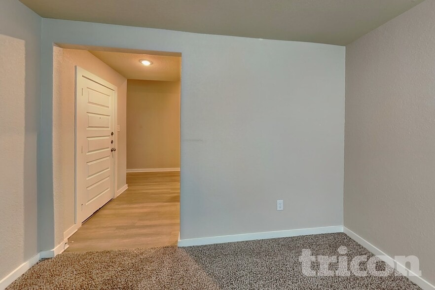 Building Photo - 7649 Toledo Bend
