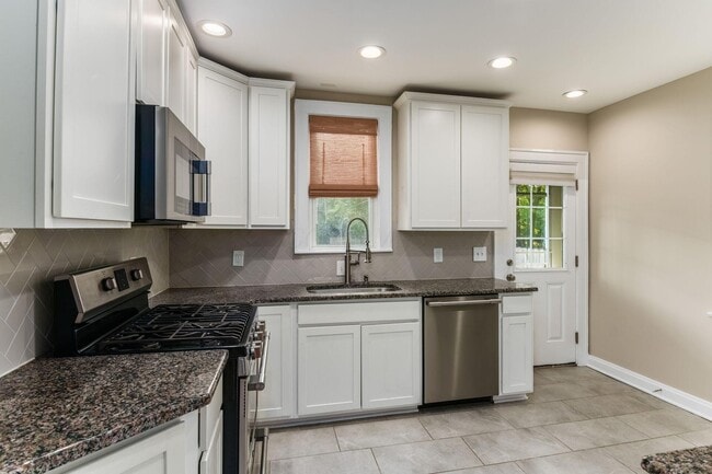 Building Photo - 1111 Northwest Blvd