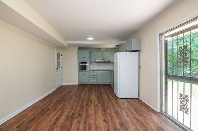 Building Photo - 6537 Court K