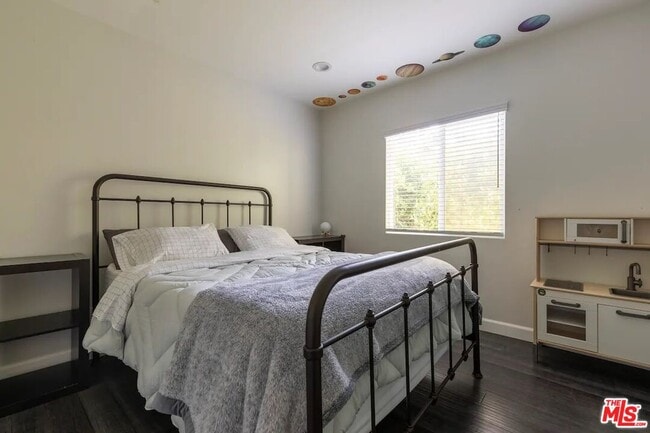 Building Photo - 1207 Reynolds Dr