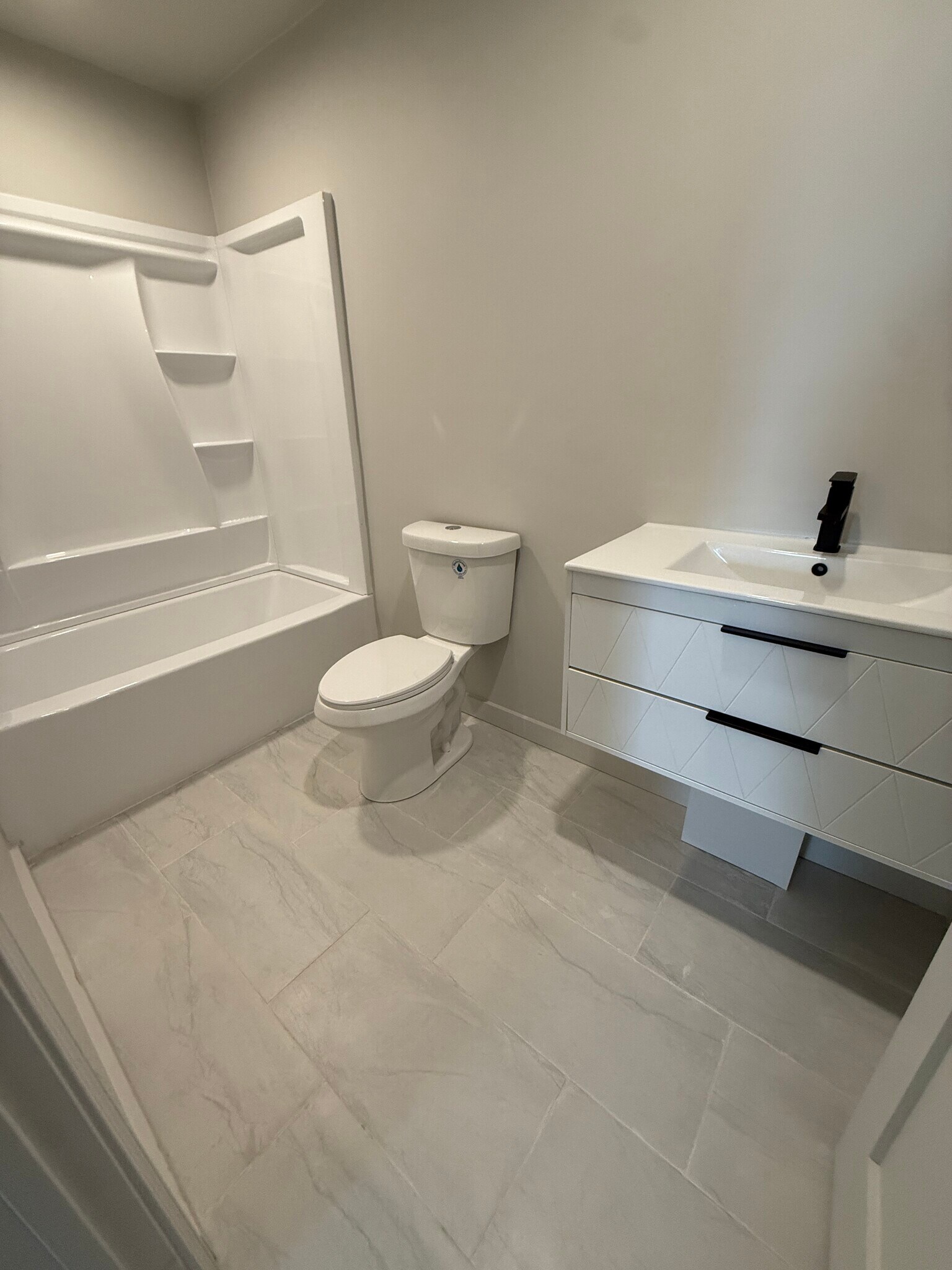 Building Photo - 119 Farm St