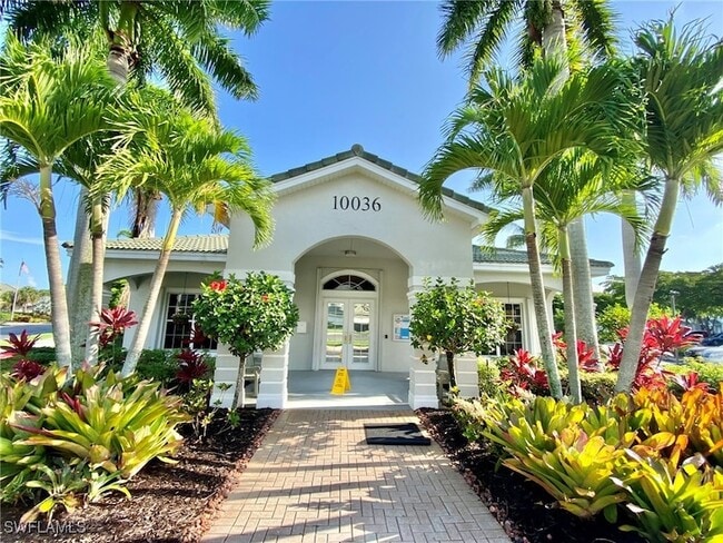 Building Photo - 8151 Pacific Beach Dr