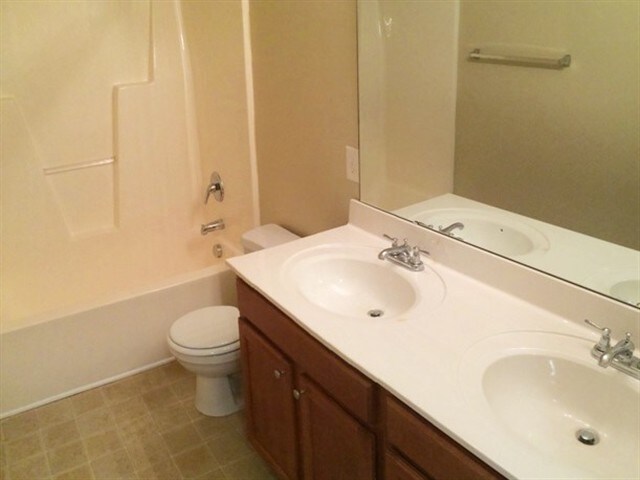 Building Photo - 3919 Carolina Cherry Dr