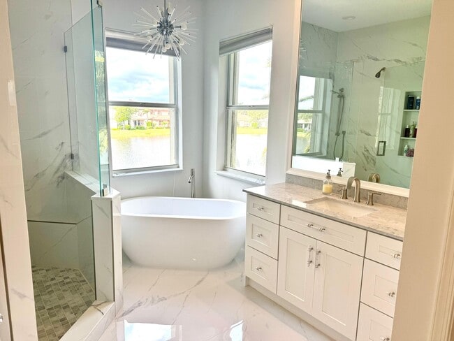 Building Photo - 107 Via Escobar Way