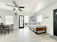 Building Photo - 1829 Hollenbeck Dr