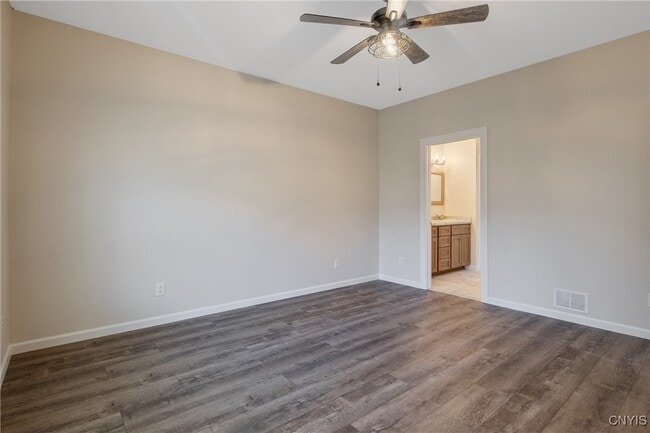 Building Photo - 25 Zahler Tract