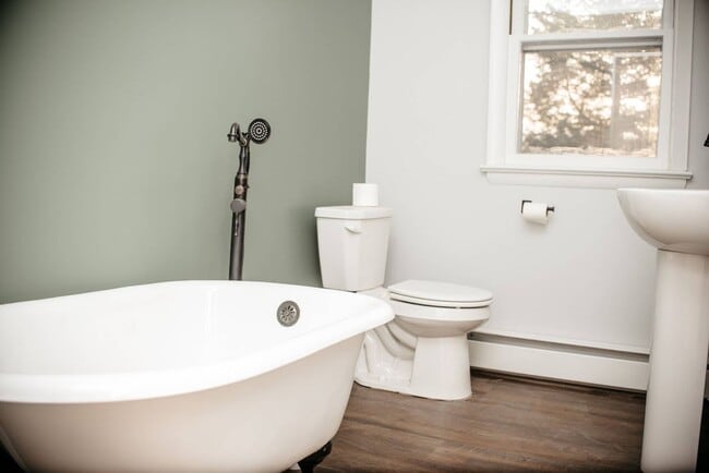 Building Photo - 130 N Grant St