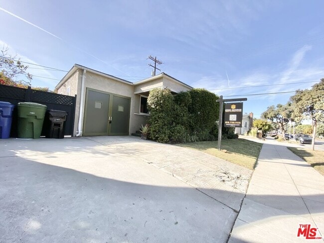 Building Photo - 2822 11th St