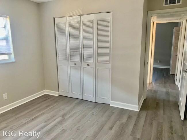 Building Photo - 1896 40th Ave