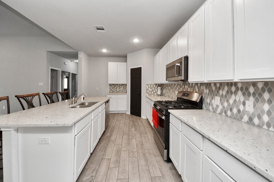 Building Photo - 14718 Black Rail Dr