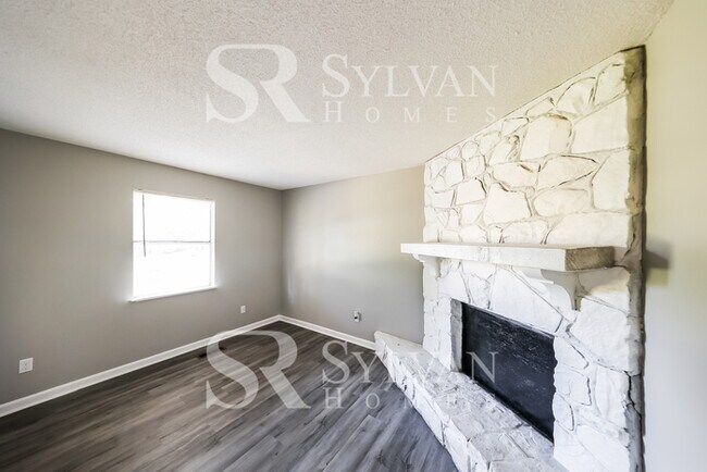 Building Photo - Living where You Love is Good for your Heart!