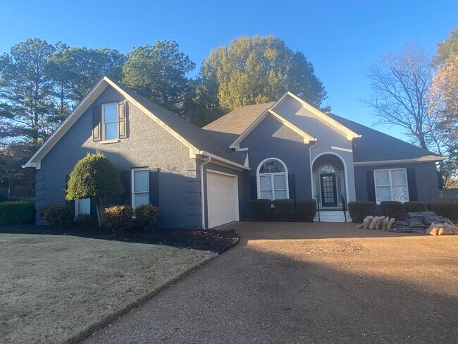 Building Photo - 35 Winchester Cv