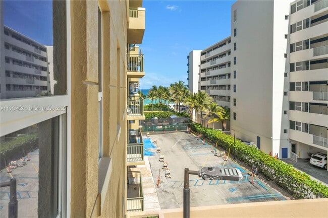 Building Photo - 2080 S Ocean Dr