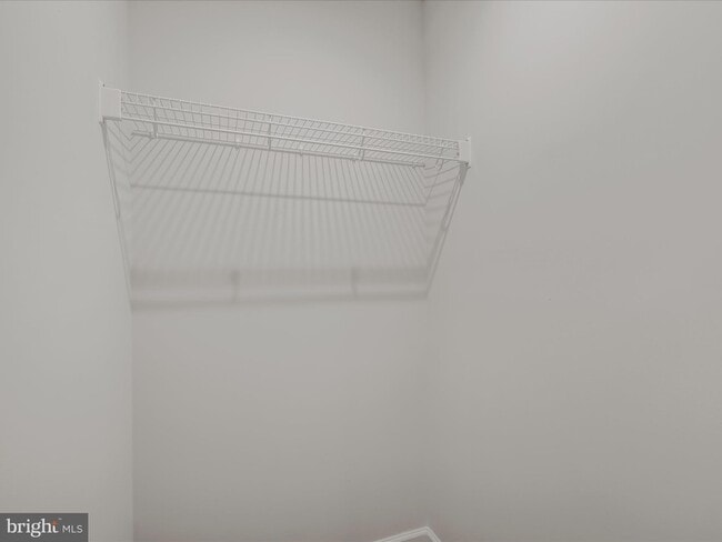 Building Photo - 179 Presidents Pointe Ave