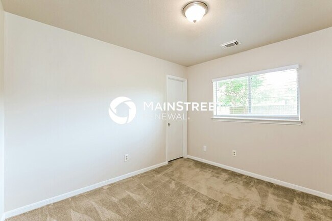Building Photo - 4 Bedroom Pet-Friendly Home in SPRING, TX with Main Street Renewal
