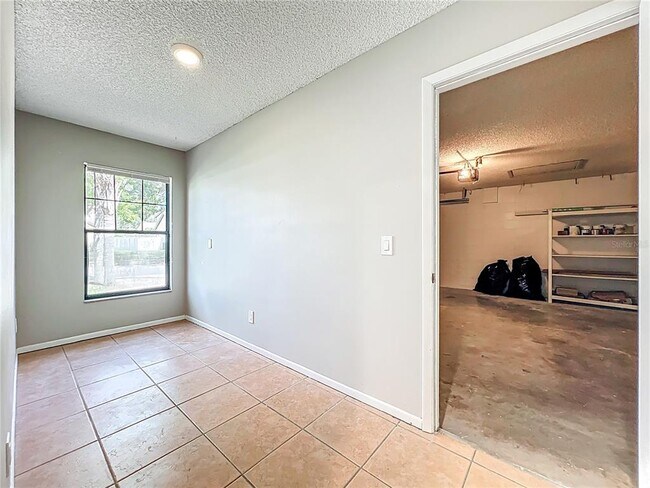 Building Photo - 3405 Spotted Fawn Dr