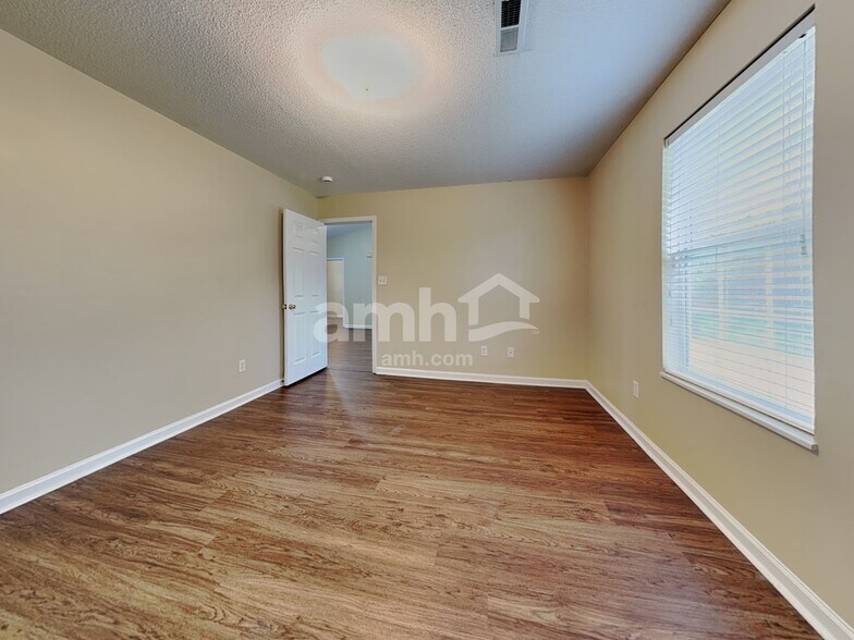 Building Photo - 7809 Bill Keaton Dr