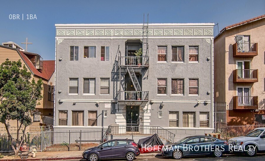 Building Photo - 921 S Bonnie Brae St