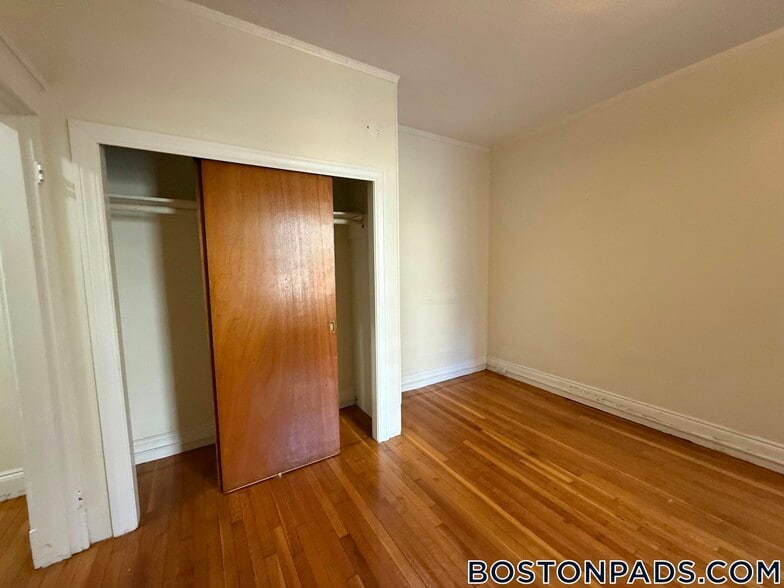 Building Photo - 17-19 Washington St.