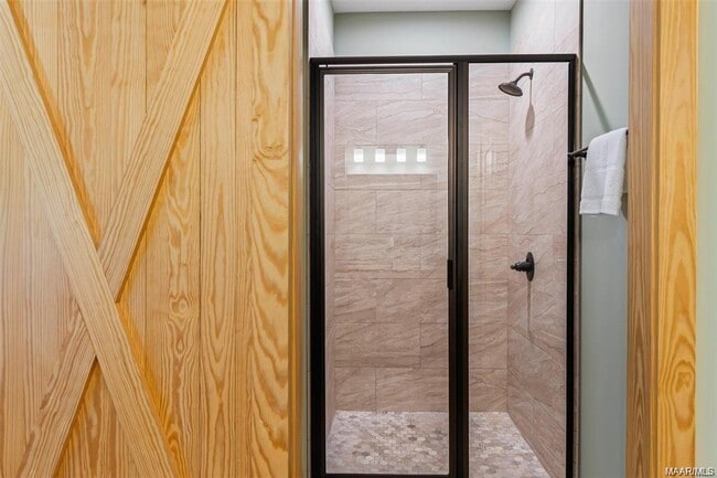 Building Photo - 71 S Tallassee Dr