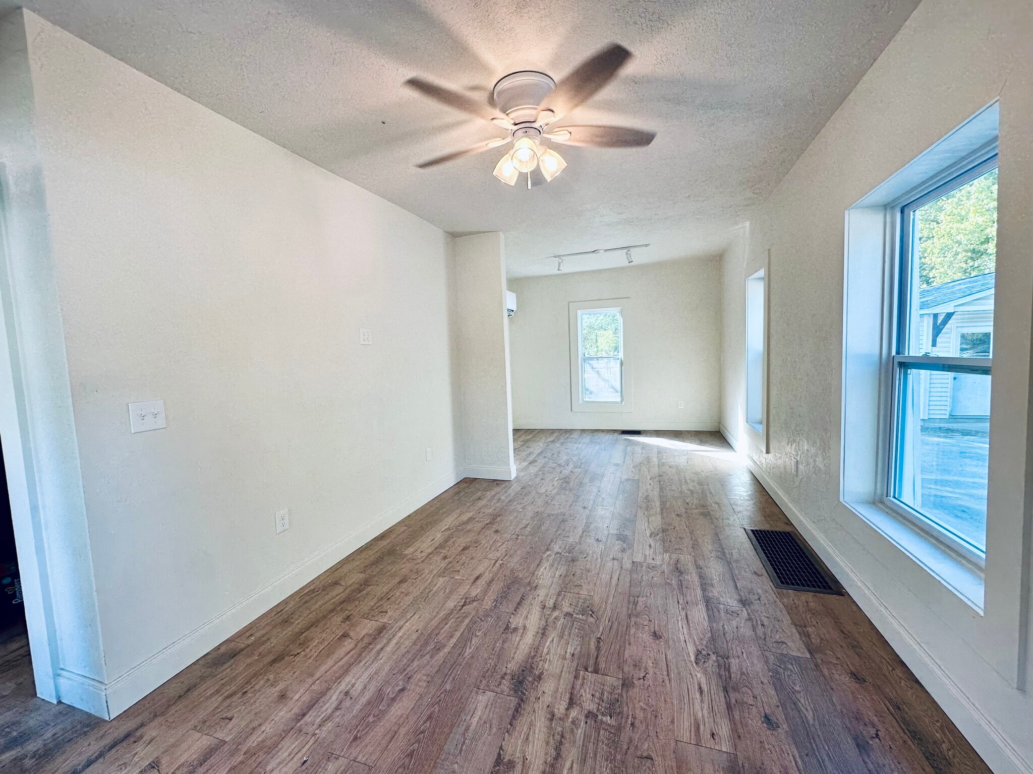 Building Photo - 121 S 34th St