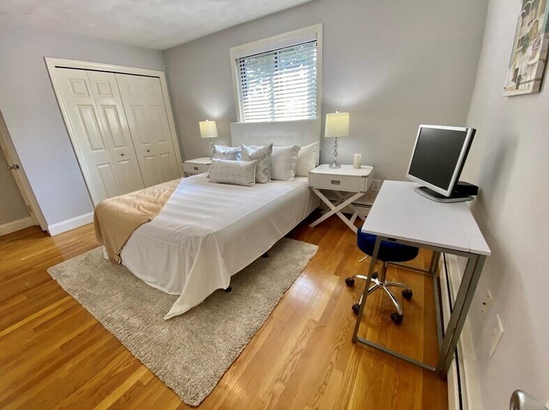 Building Photo - 7 Mortimer Pl