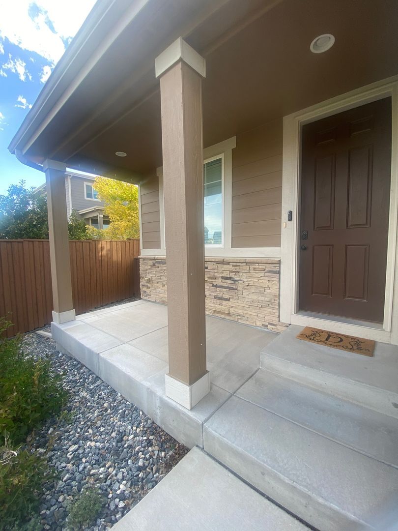 Building Photo - 9233 Englemann Ct
