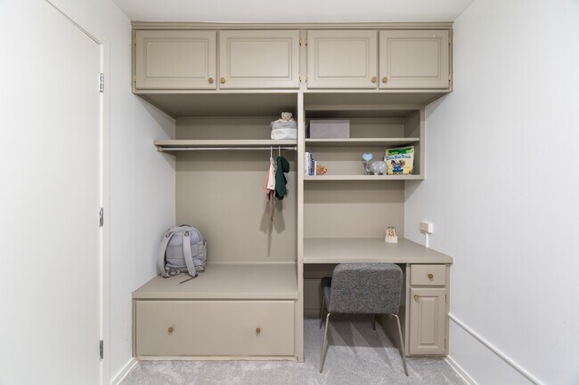 Building Photo - 310 S Michigan Ave