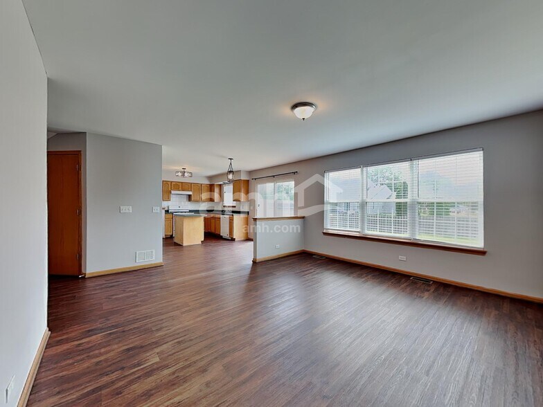 Building Photo - 11725 Cape Cod Ln