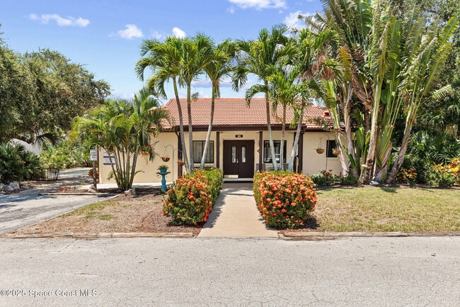 Building Photo - 8701 Camelia Ct