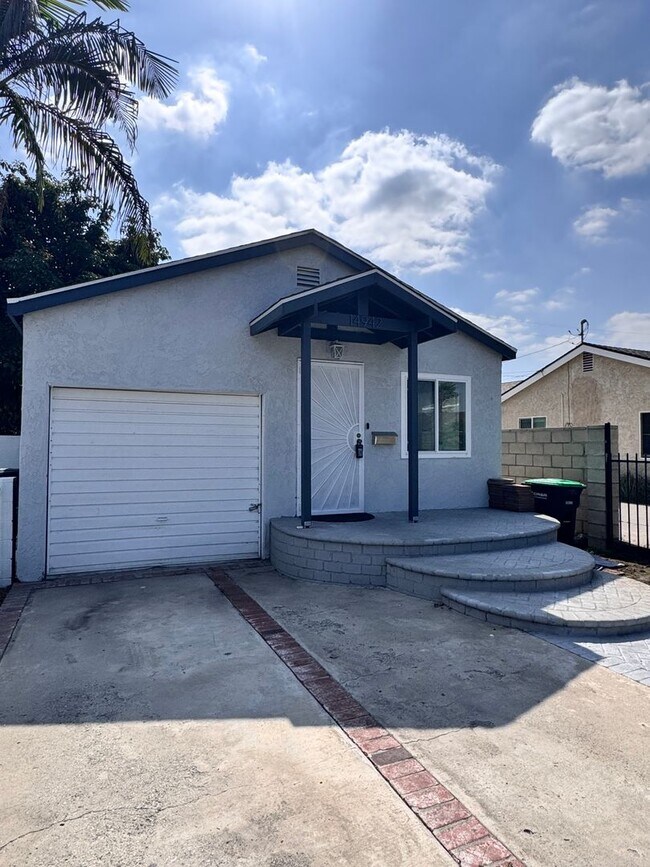 Building Photo - 14942 Cerritos Ave