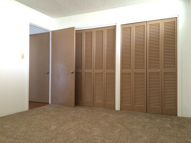 Building Photo - 1BR/1BA/1PK - Ala Wailani in Waikiki