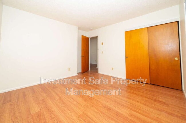 Building Photo - 226 G. St.