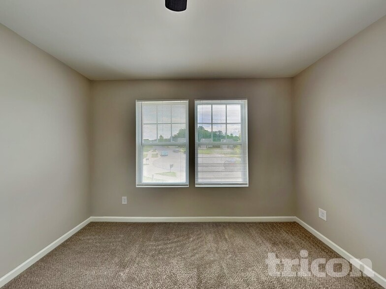 Building Photo - 1512 Cherry Park Dr