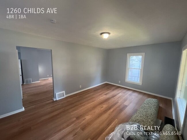 Building Photo - 1260 Childs Ave