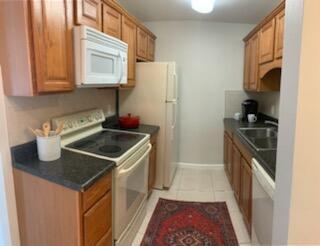 Building Photo - 3915 S Flagler Dr