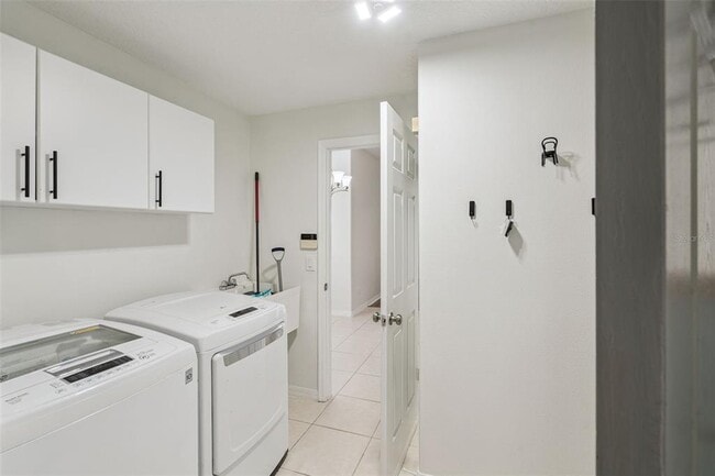 Building Photo - 1226 Portmoor Way