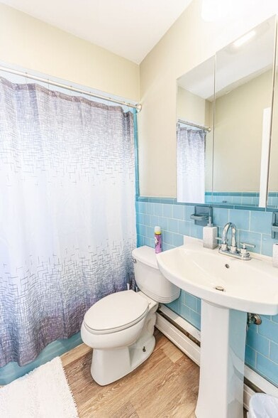 Building Photo - 37 Smith St