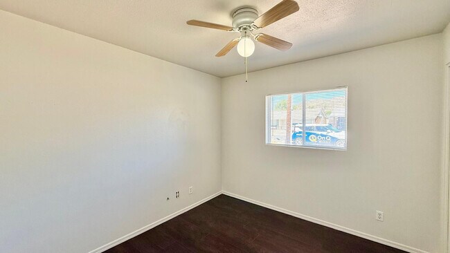 Building Photo - 12602 N 21st Ave