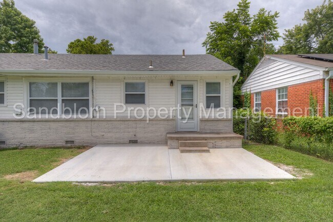 Building Photo - 5169 S Troost Ave
