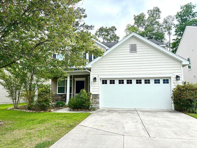Primary Photo - Available Now-Beautiful 4 BR/3BA Home
