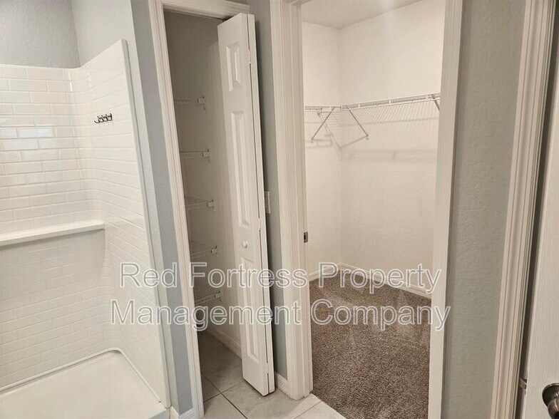 Building Photo - 3012 51st St W