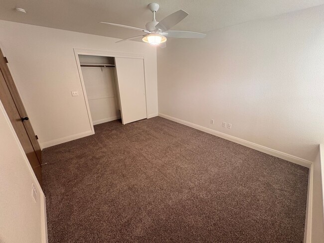 Building Photo - Beautiful 3 bedroom Home for rent in Visalia, Ca