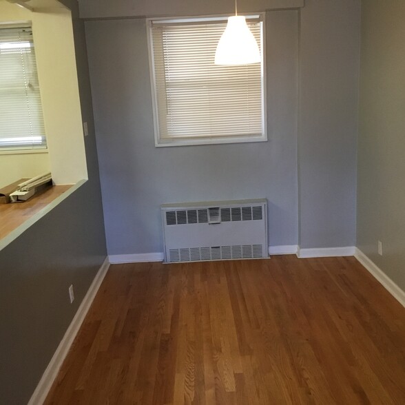 Dining area open access to Kitchen - 444 Bedford St