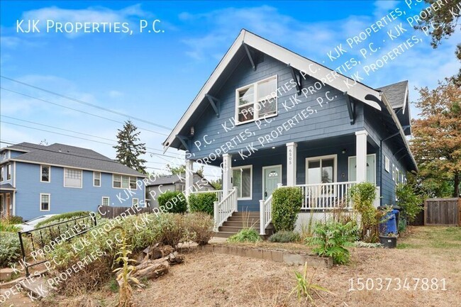 Building Photo - Stacked Duplex-Upstairs Woodstock Airy Apa...